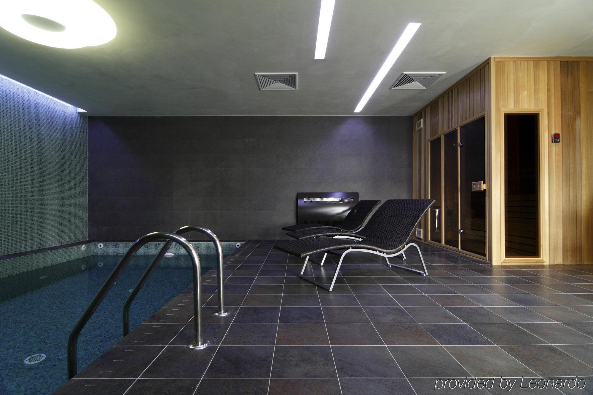 Mikado Hotel Nitra Extérieur photo